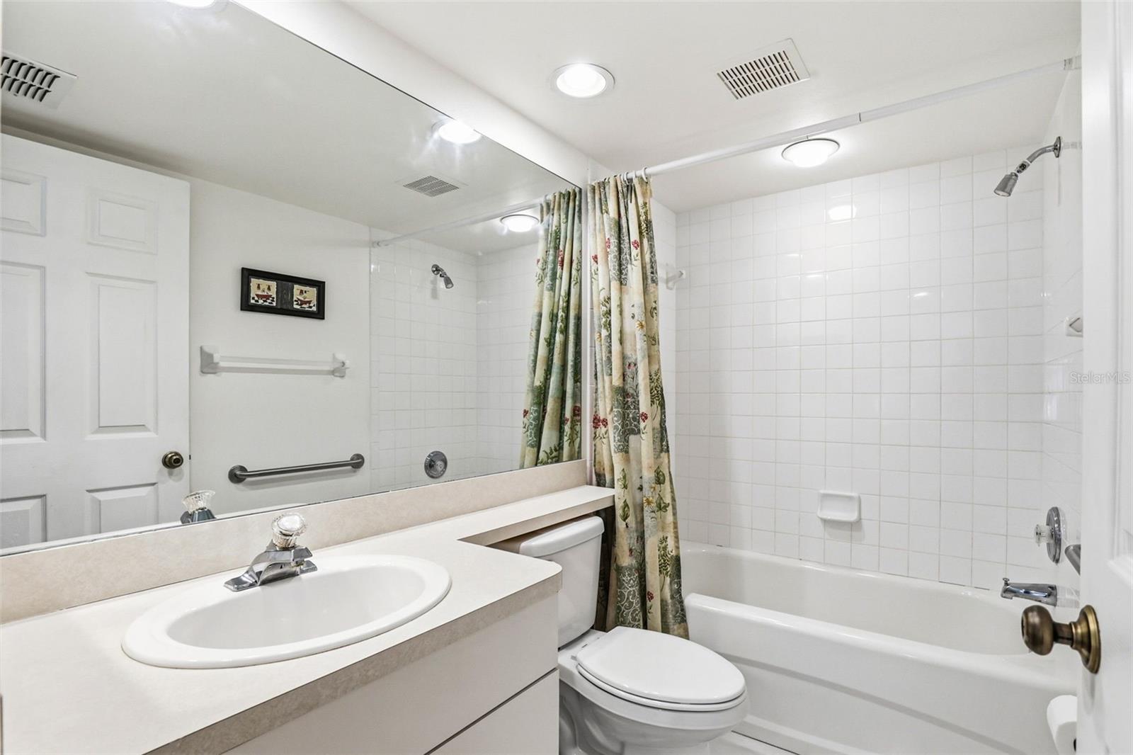 Image 39 of 85 For 1440 Water View Drive W 101