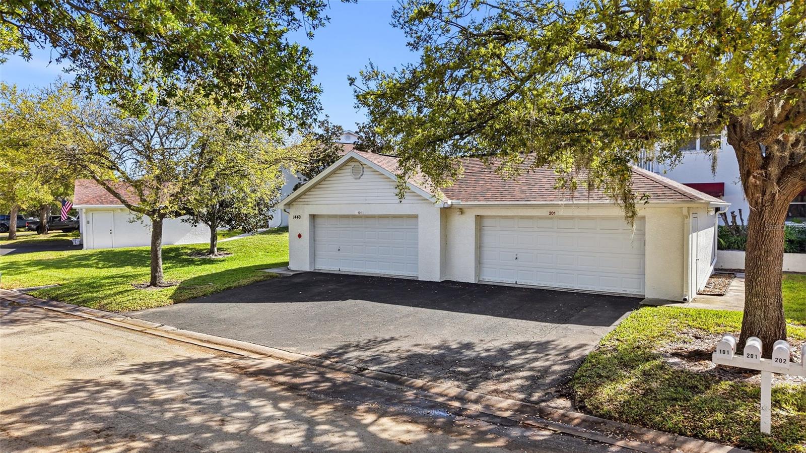 Image 57 of 85 For 1440 Water View Drive W 101