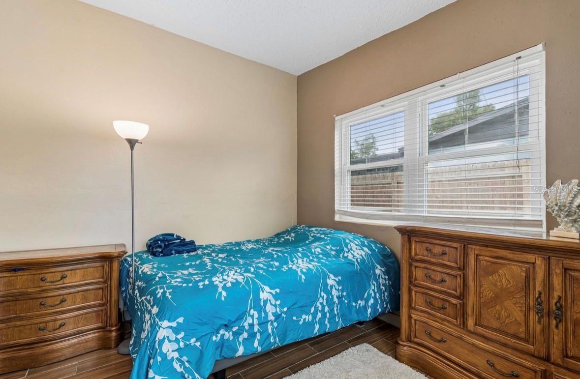 Image 25 of 50 For 4479 Porpoise Drive Se