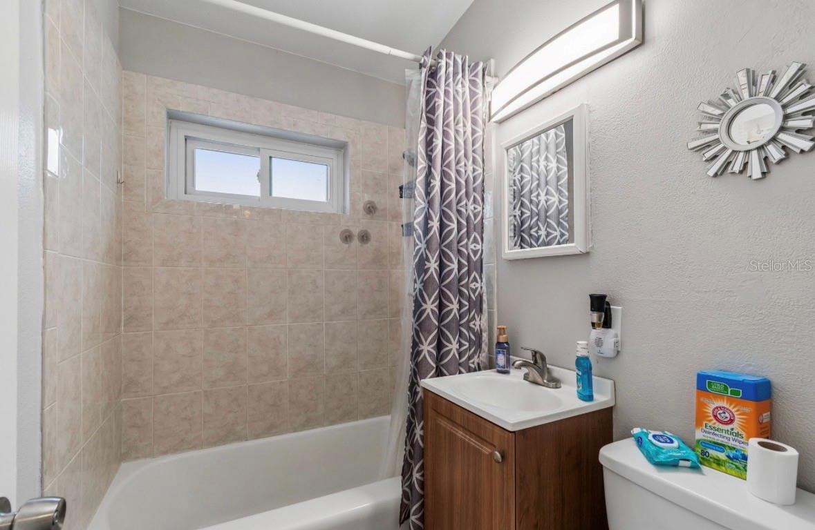 Image 26 of 50 For 4479 Porpoise Drive Se