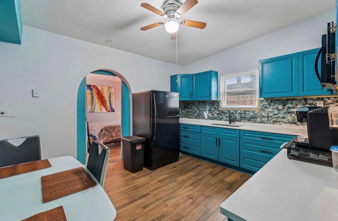 Image 3 of 50 For 4479 Porpoise Drive Se