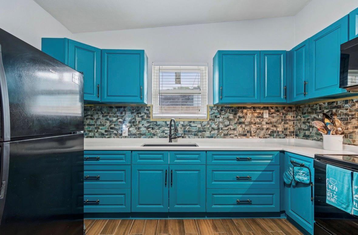 Image 6 of 50 For 4479 Porpoise Drive Se