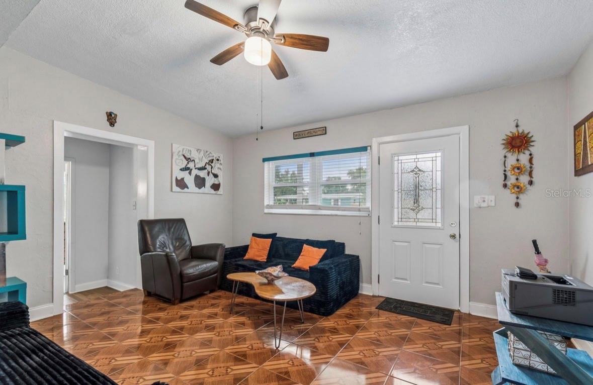 Image 9 of 50 For 4479 Porpoise Drive Se