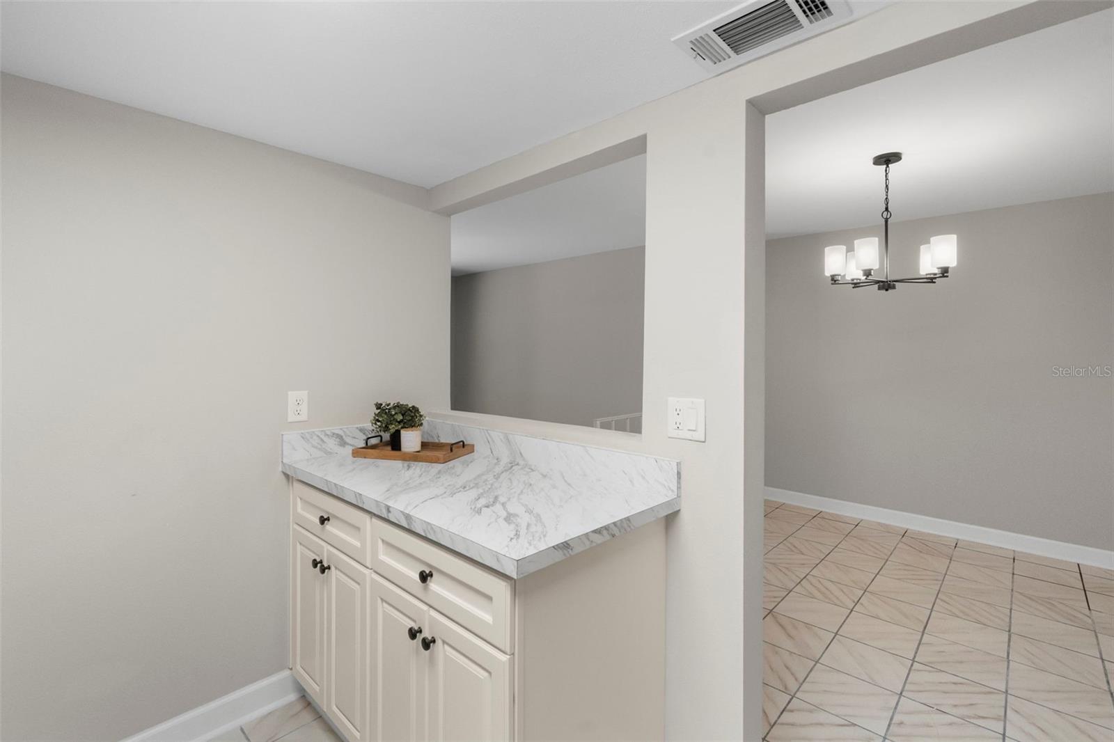 Image 12 of 30 For 505 Plaza Seville Court 11