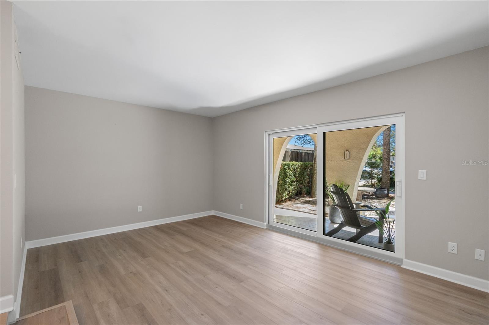 Image 17 of 30 For 505 Plaza Seville Court 11