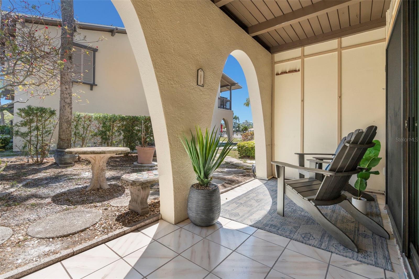 Image 18 of 30 For 505 Plaza Seville Court 11