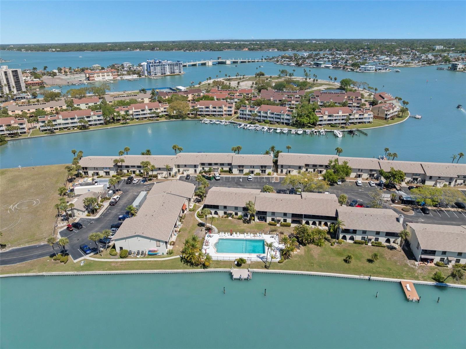 Image 28 of 30 For 505 Plaza Seville Court 11