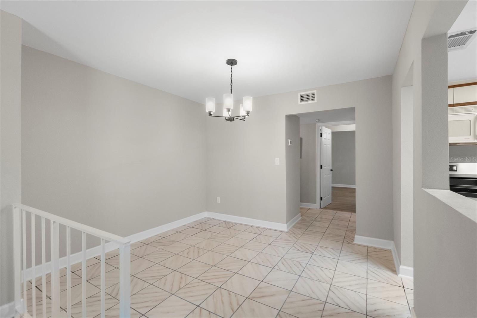 Image 6 of 30 For 505 Plaza Seville Court 11