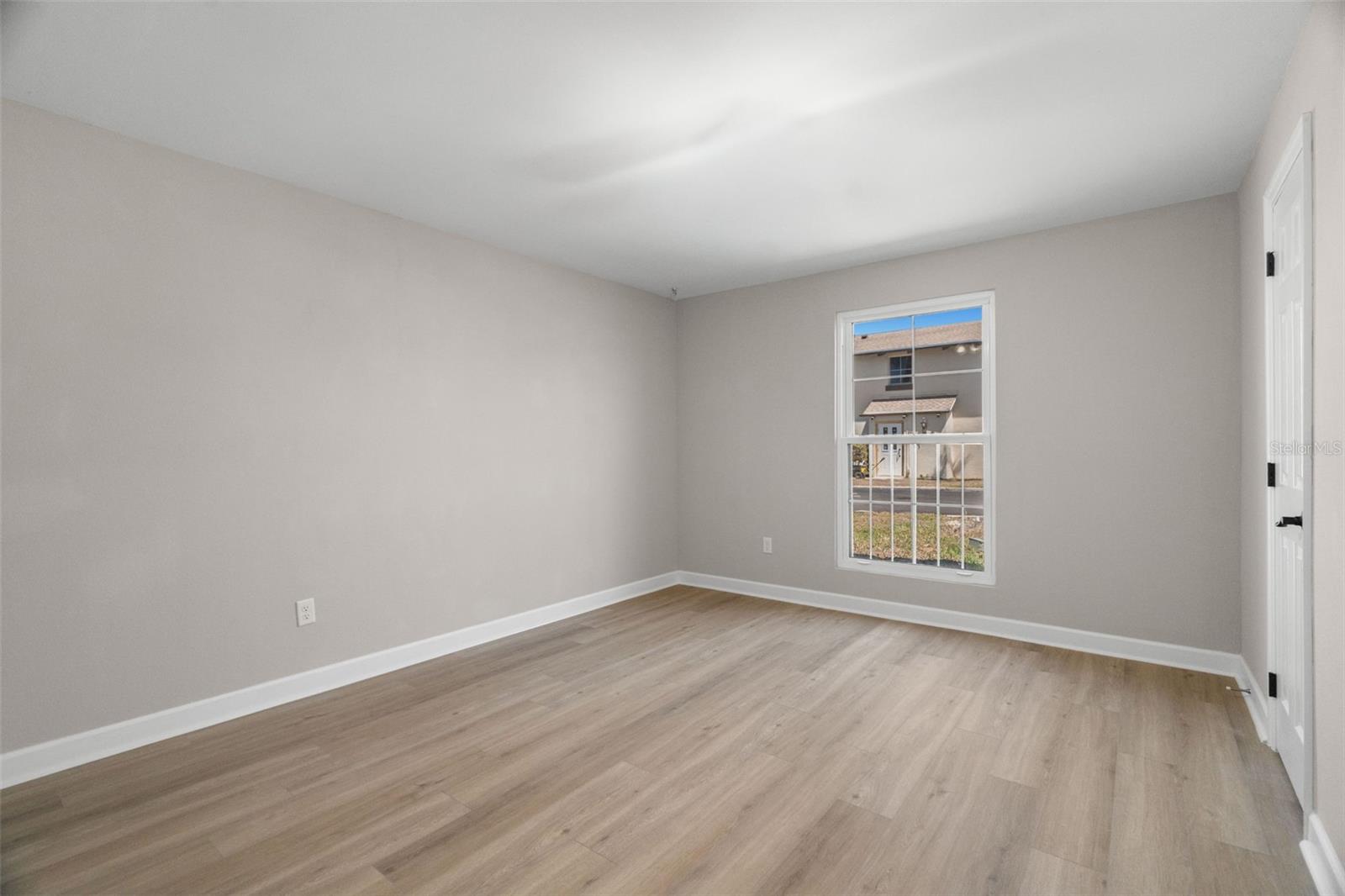 Image 7 of 30 For 505 Plaza Seville Court 11