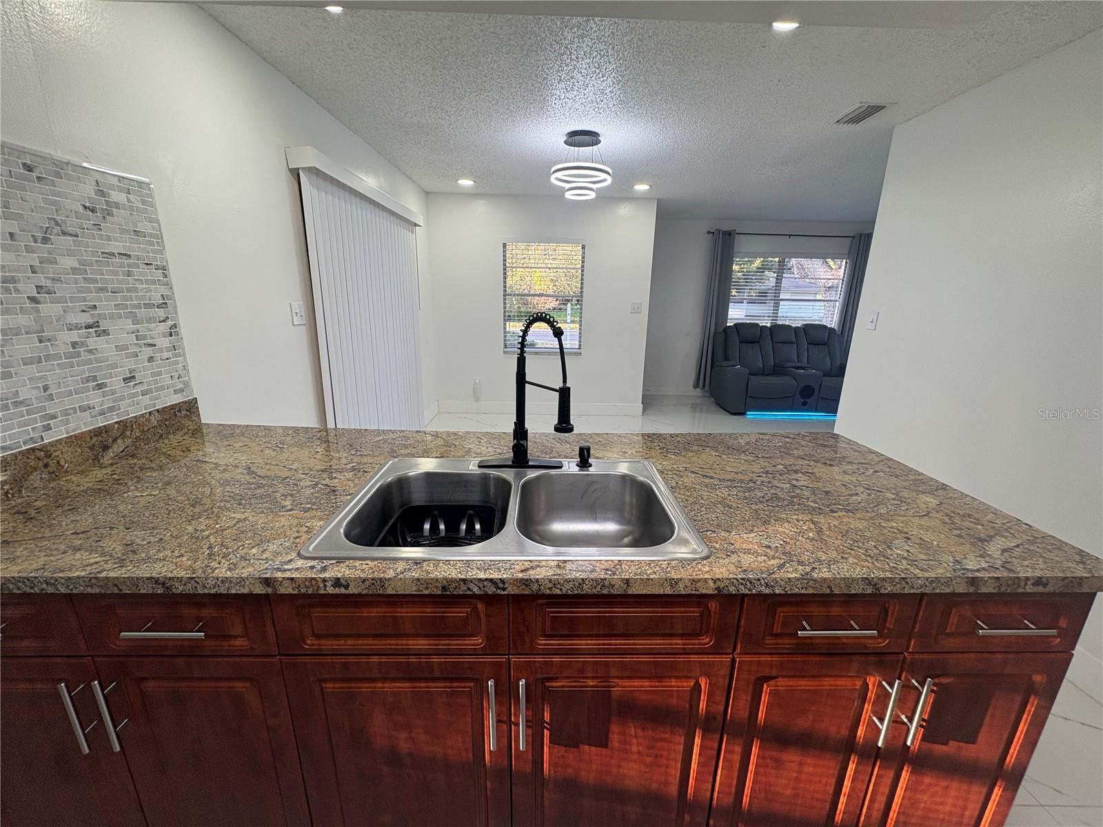 Image 11 of 46 For 1512 Sitka Street