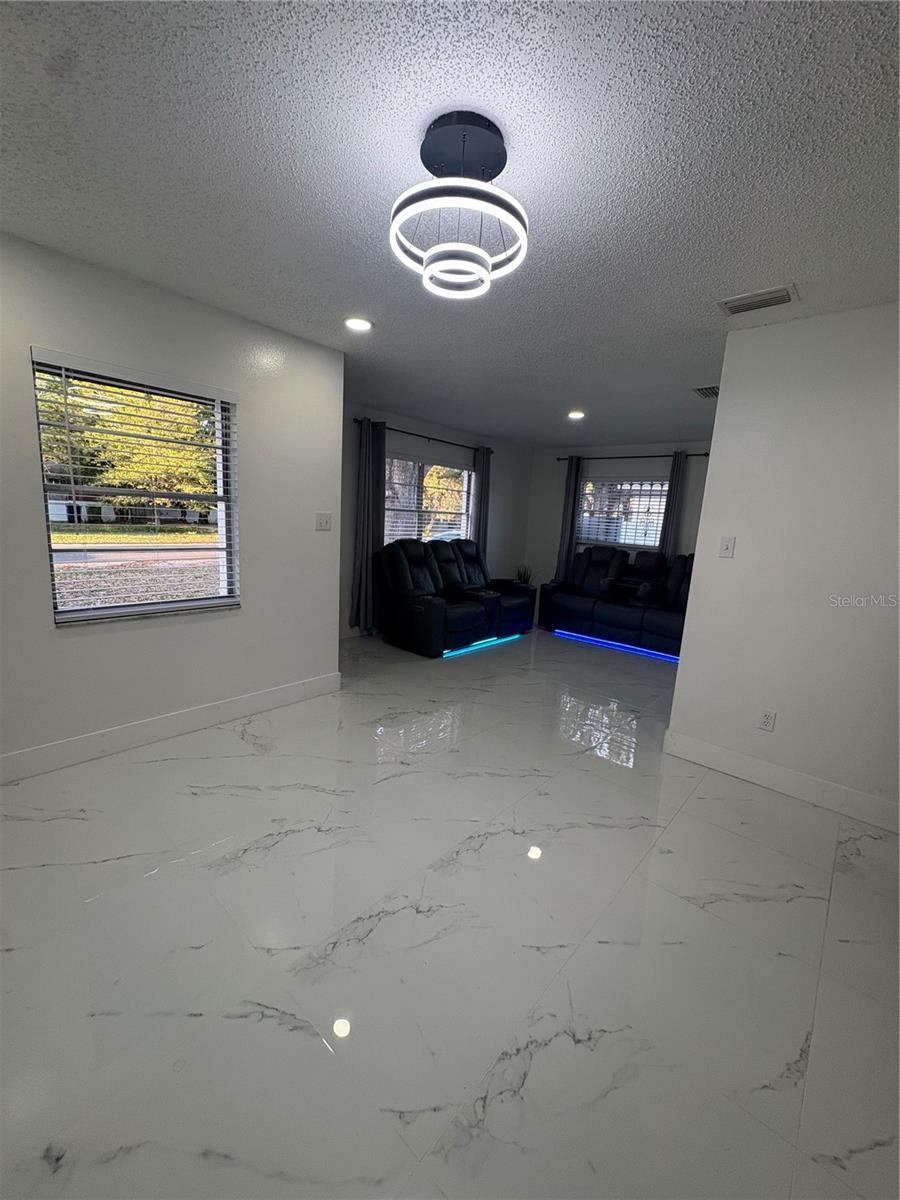 Image 13 of 46 For 1512 Sitka Street