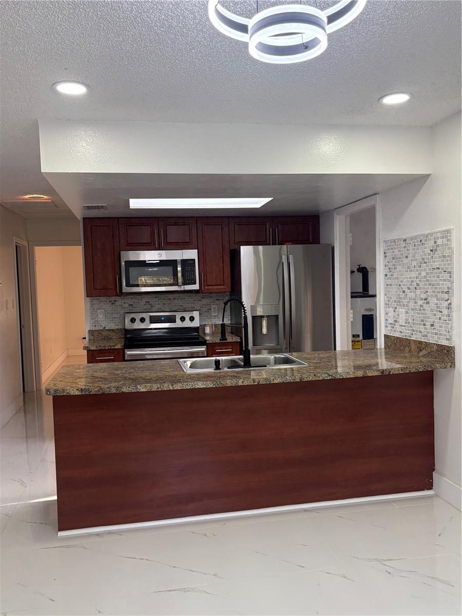 Image 3 of 46 For 1512 Sitka Street