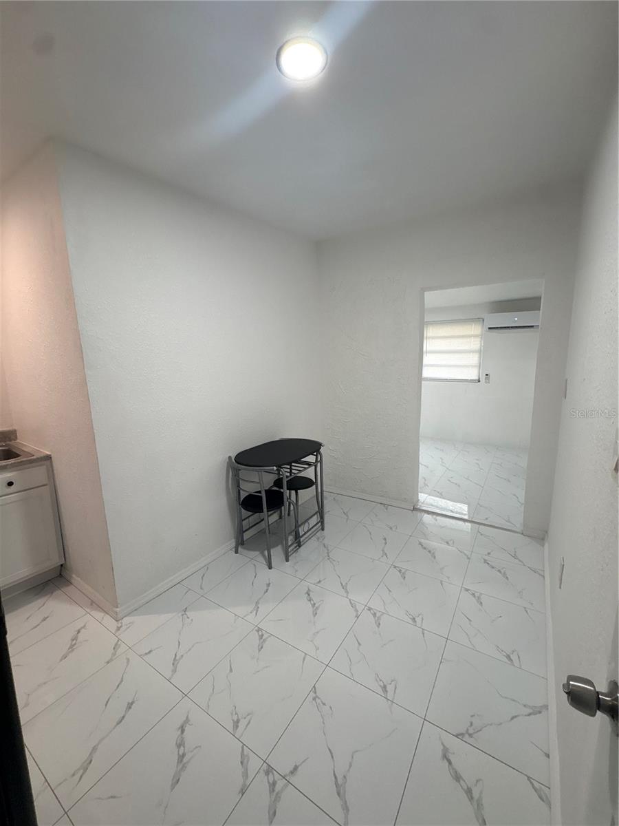 Image 38 of 46 For 1512 Sitka Street