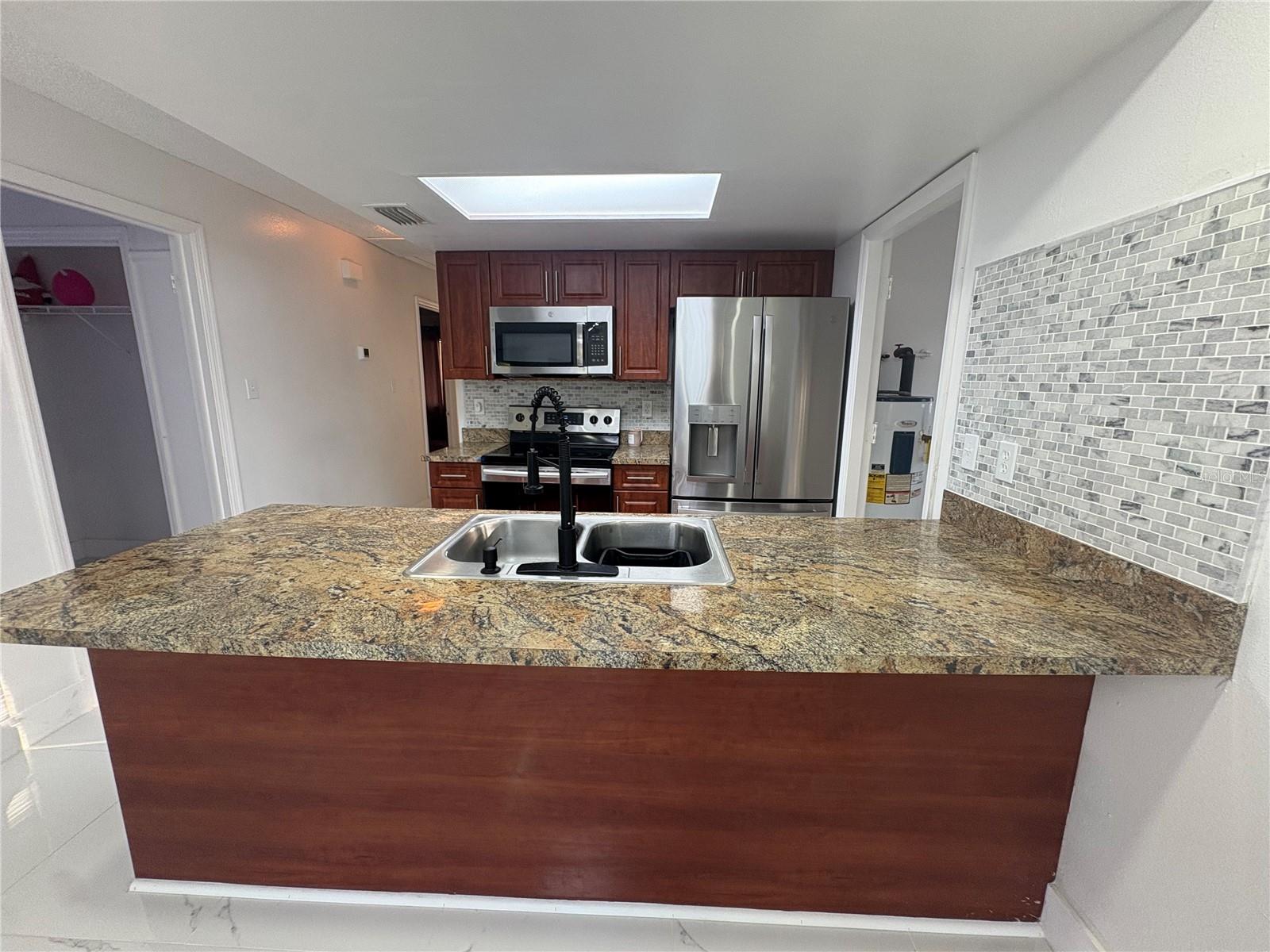 Image 5 of 46 For 1512 Sitka Street