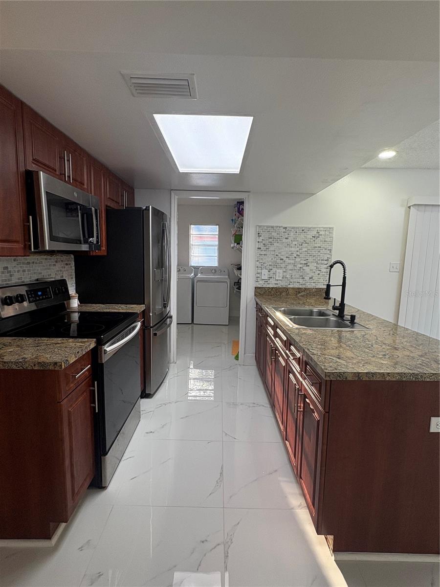 Image 7 of 46 For 1512 Sitka Street