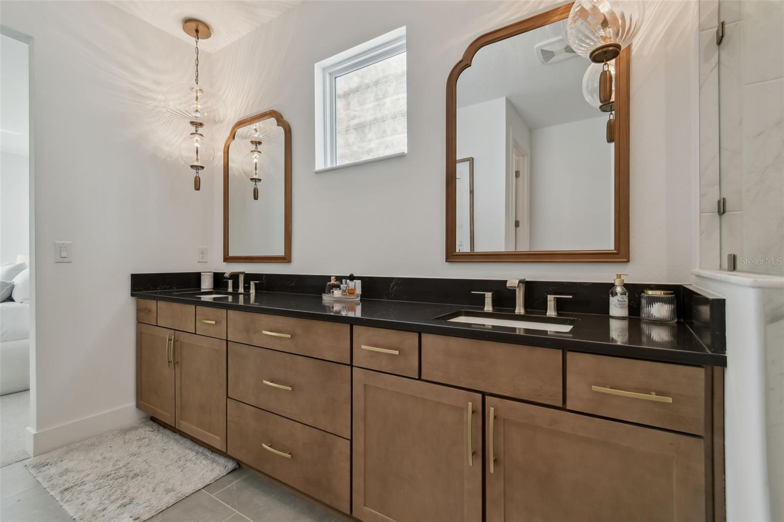 Image 31 of 77 For 5293 Everlong Drive