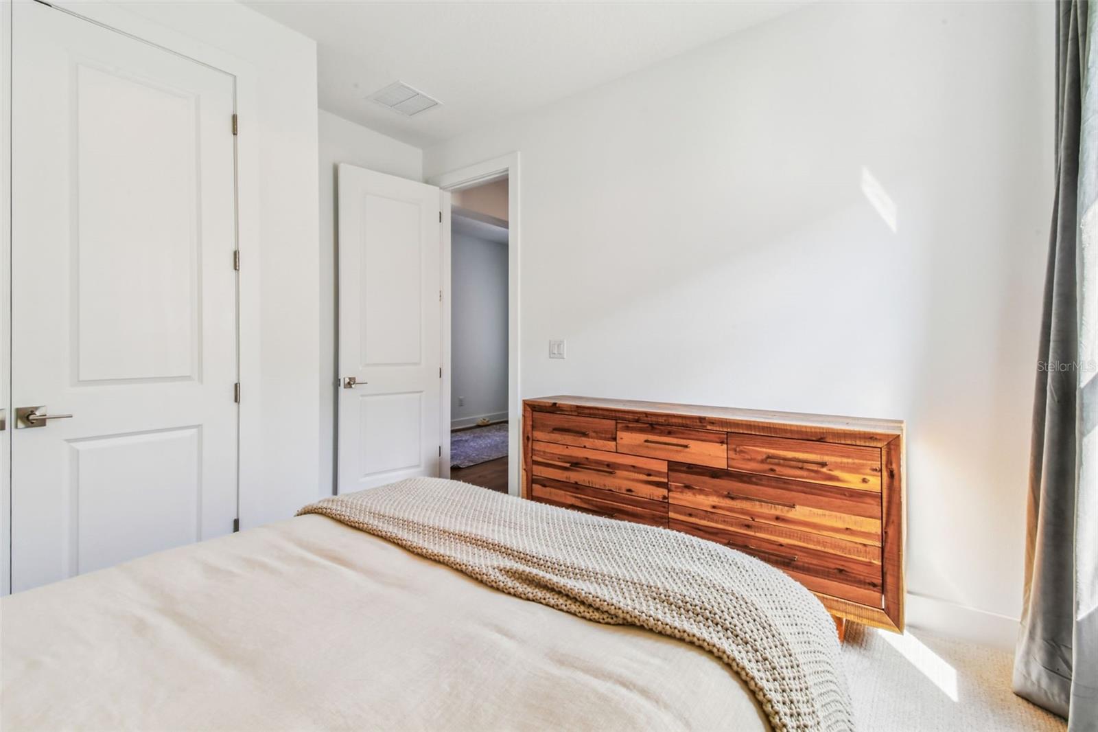 Image 34 of 77 For 5293 Everlong Drive