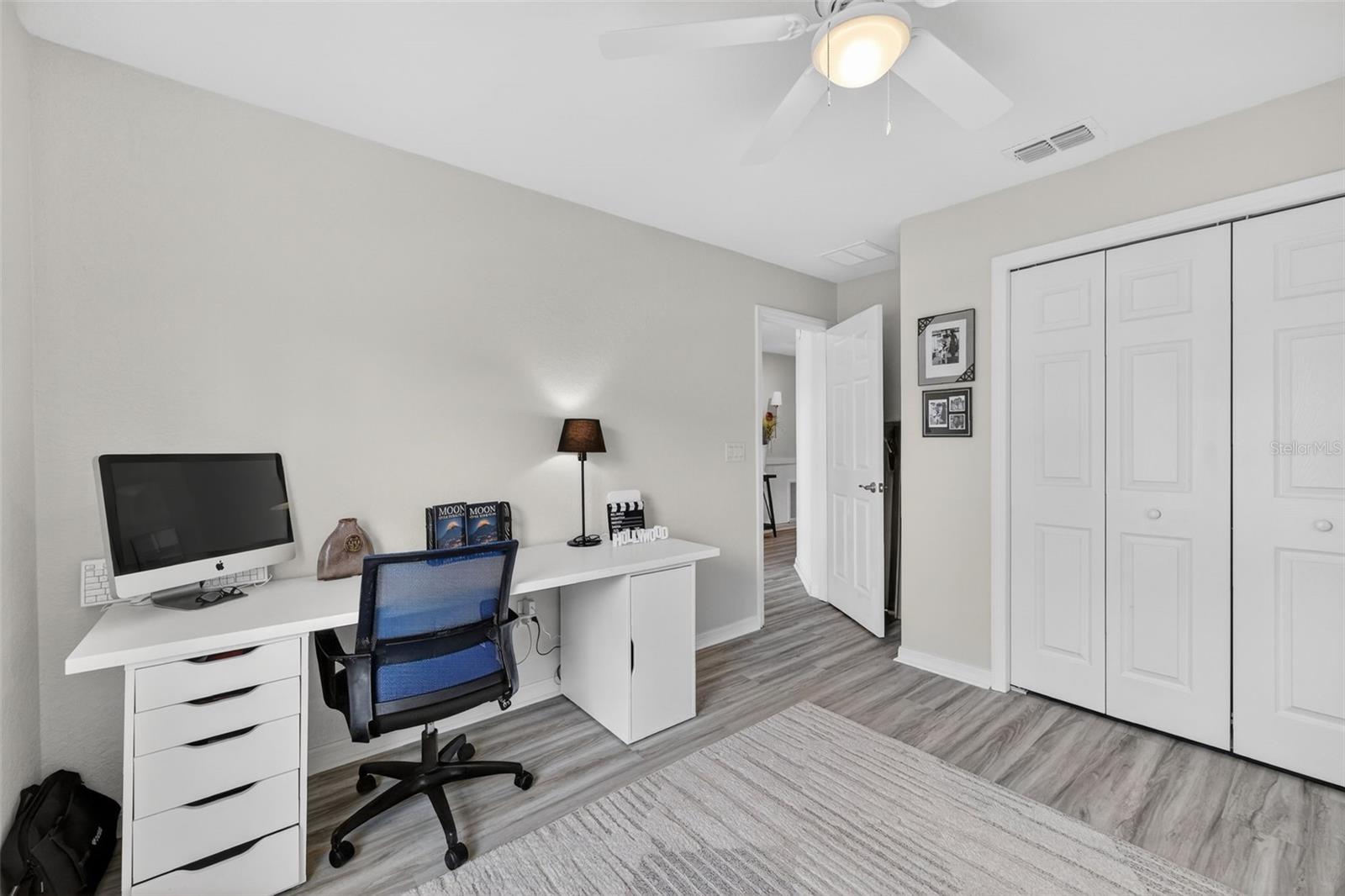 Listing photo id 31 for 12322 Terrace Bluff Street