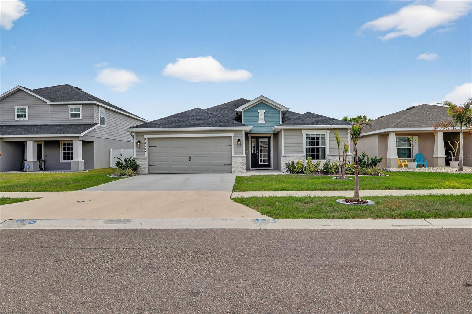 Listing photo id 51 for 12322 Terrace Bluff Street