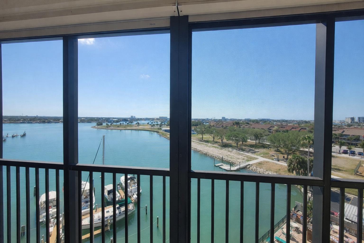 Image 14 of 70 For 10355 Paradise Boulevard 608