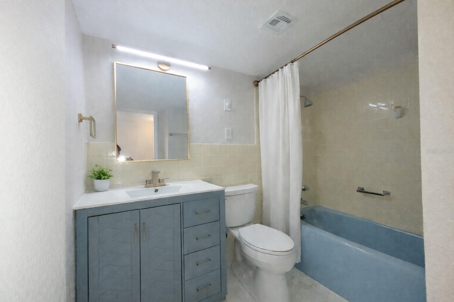 Image 42 of 70 For 10355 Paradise Boulevard 608