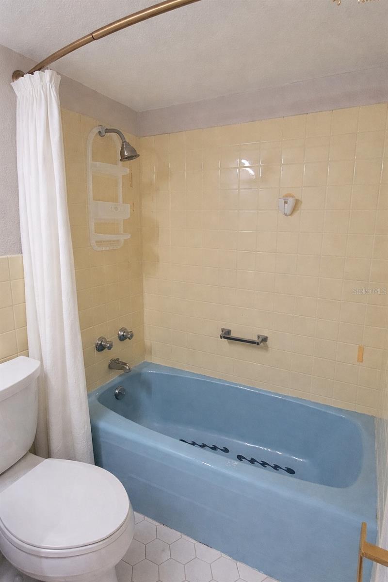 Image 43 of 70 For 10355 Paradise Boulevard 608