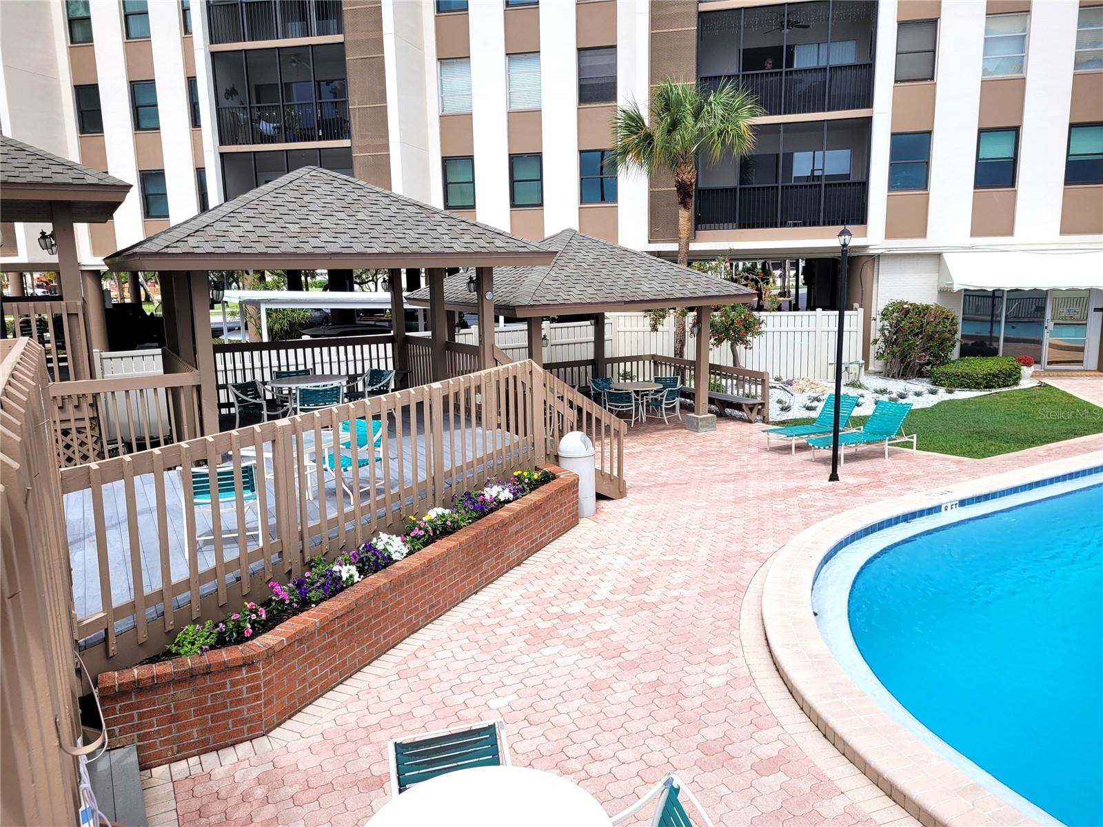 Image 52 of 70 For 10355 Paradise Boulevard 608