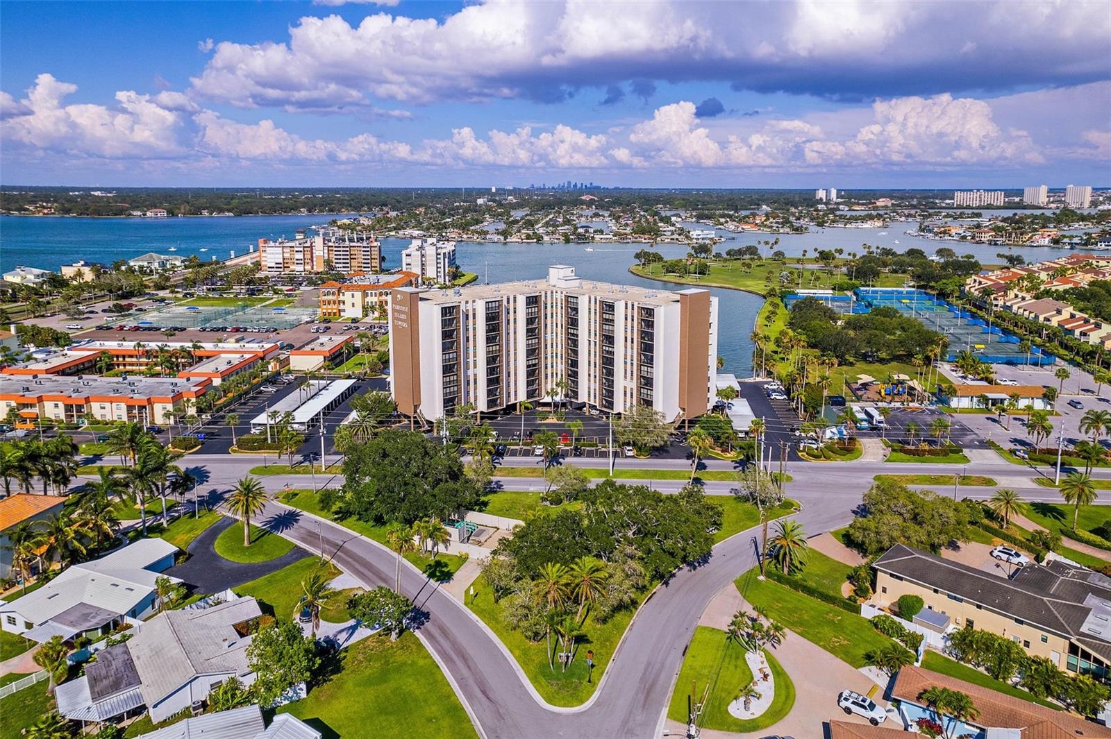 Image 57 of 70 For 10355 Paradise Boulevard 608