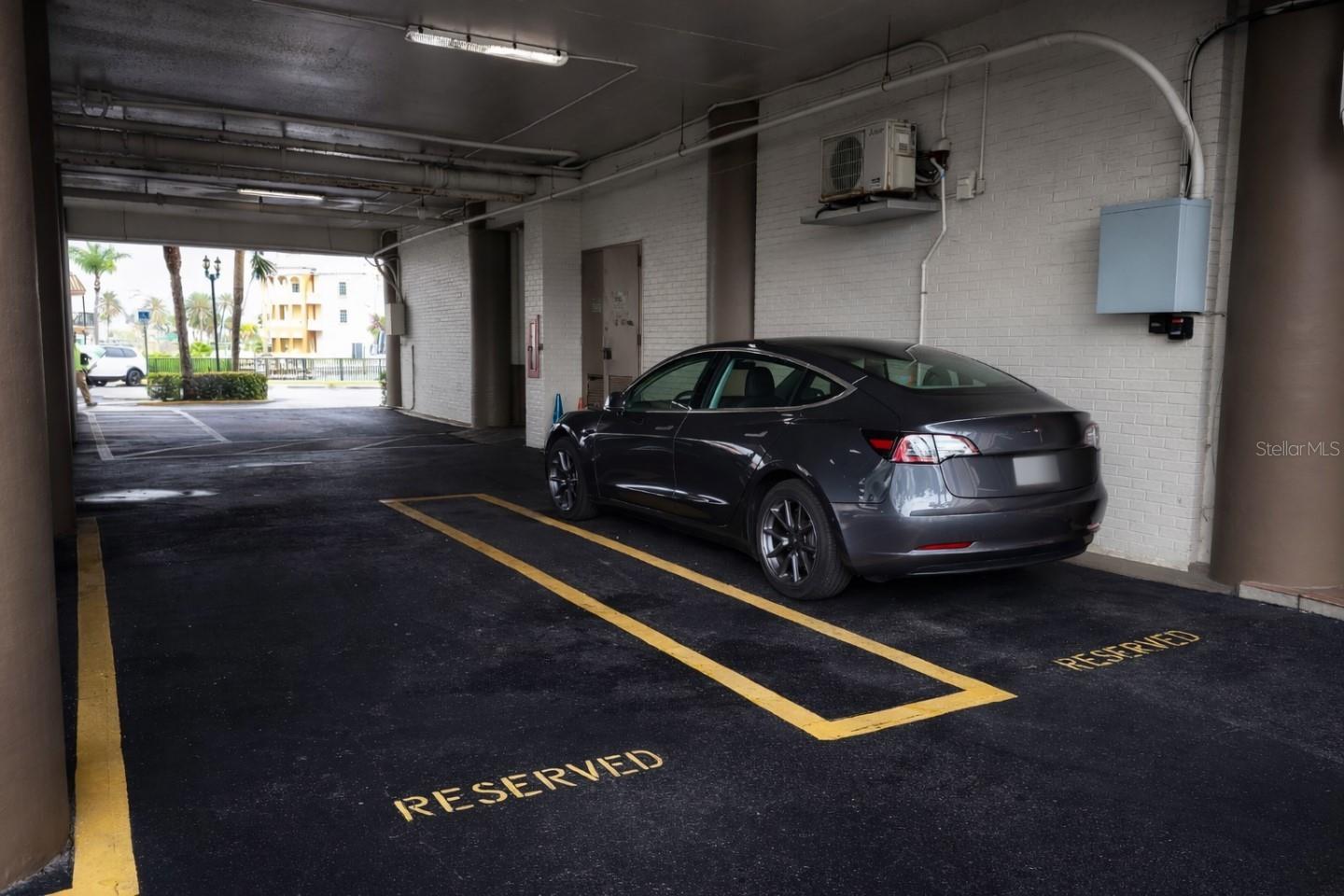 Image 59 of 70 For 10355 Paradise Boulevard 608