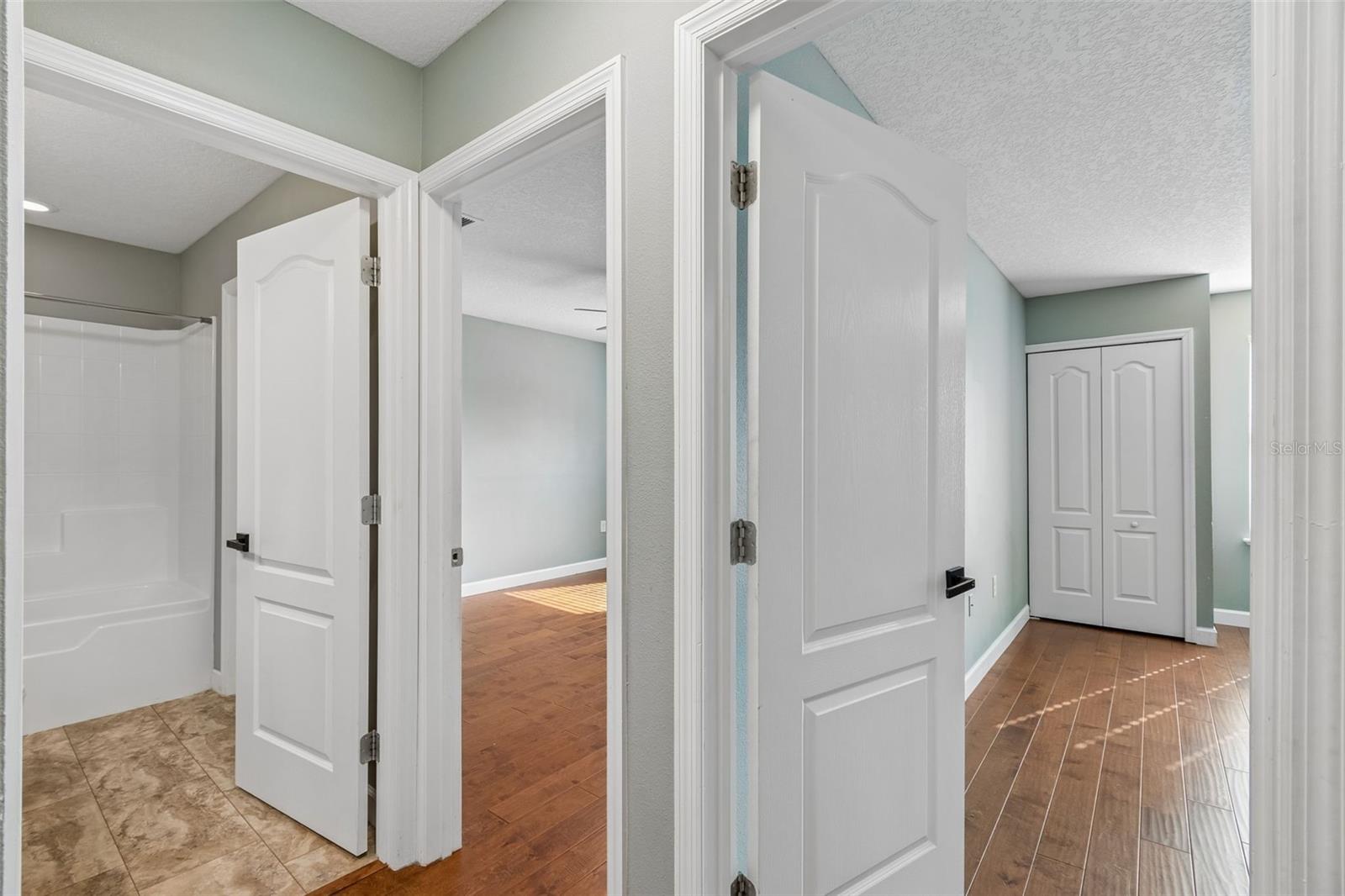 Listing photo id 14 for 18098 Macek Rd