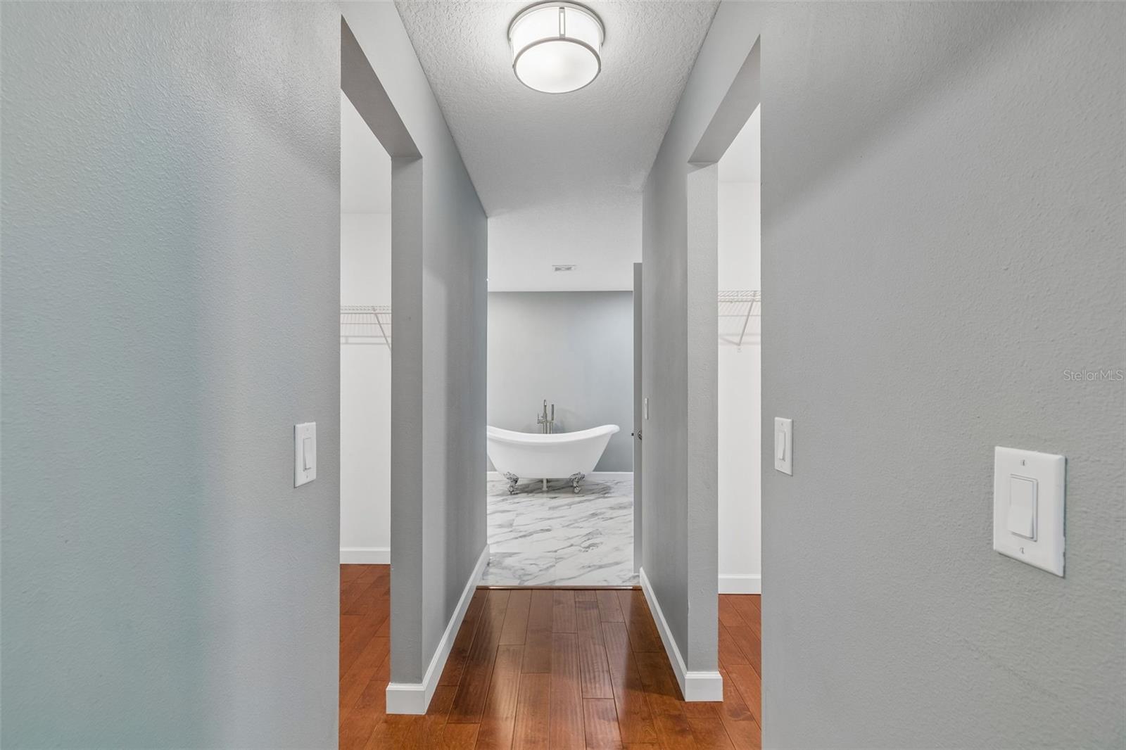 Listing photo id 22 for 18098 Macek Rd