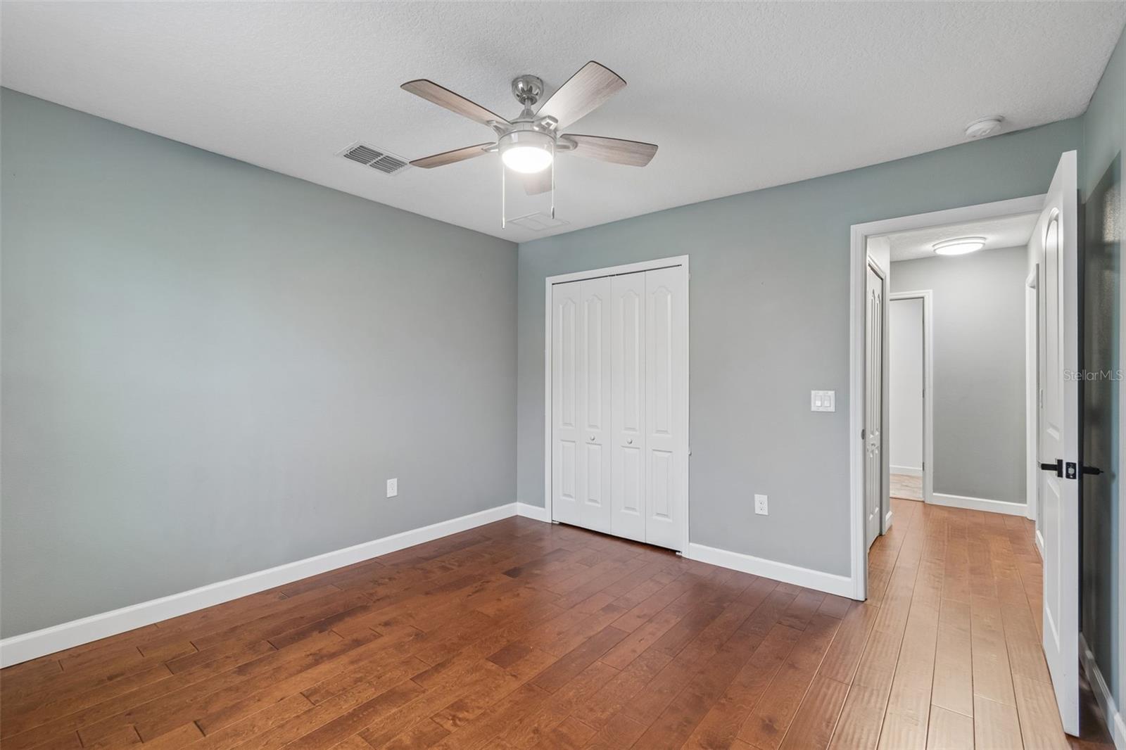 Listing photo id 24 for 18098 Macek Rd