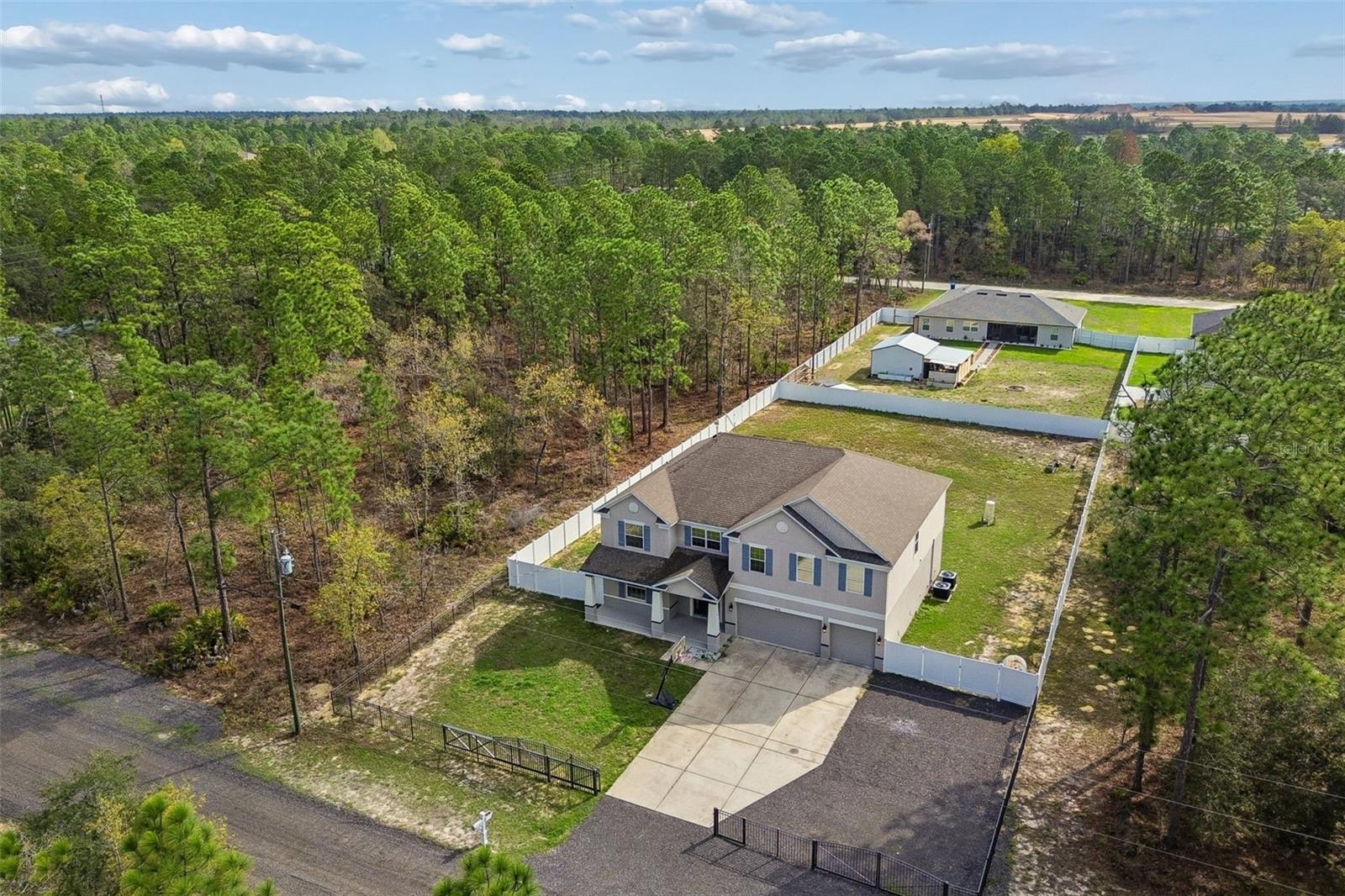 Listing photo id 32 for 18098 Macek Rd