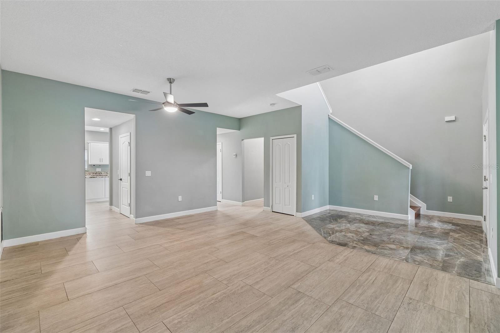 Listing photo id 4 for 18098 Macek Rd