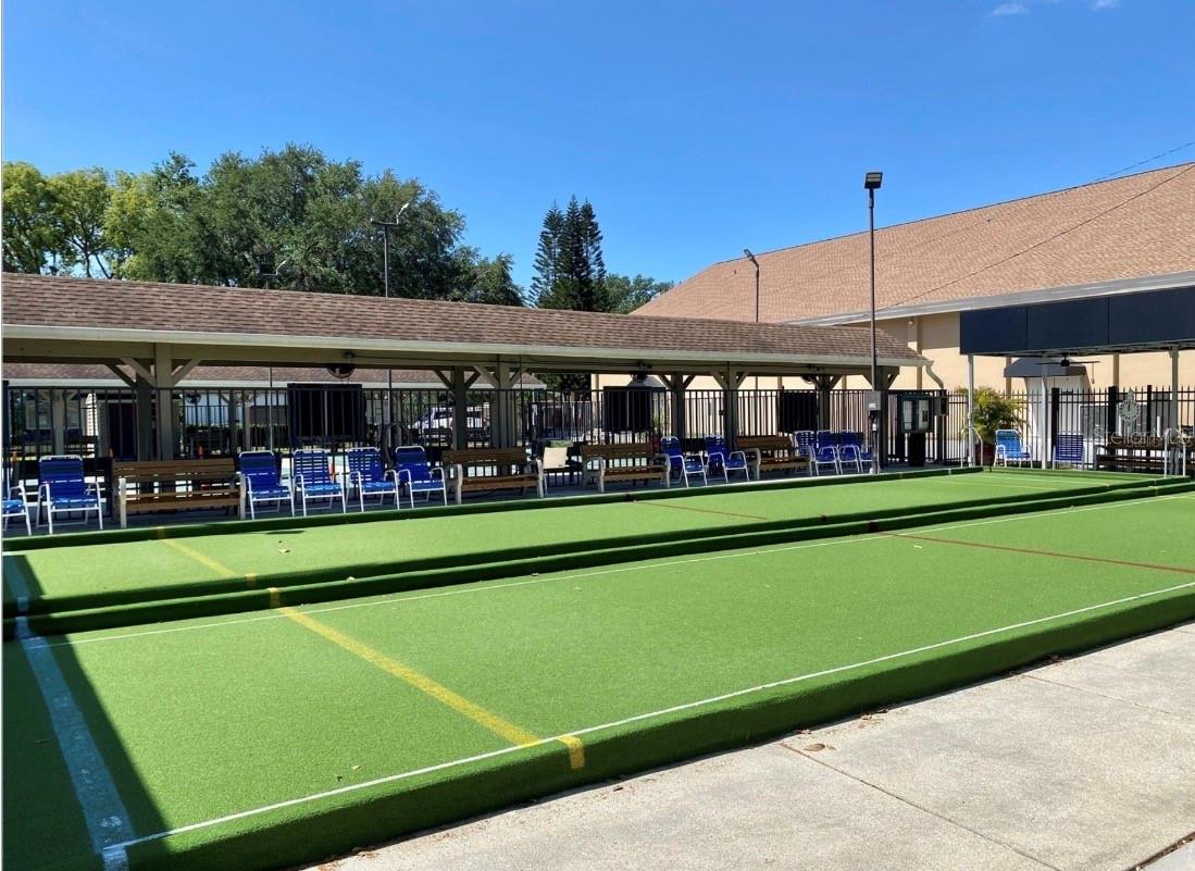 Listing photo id 53 for 984 Gillespie Drive