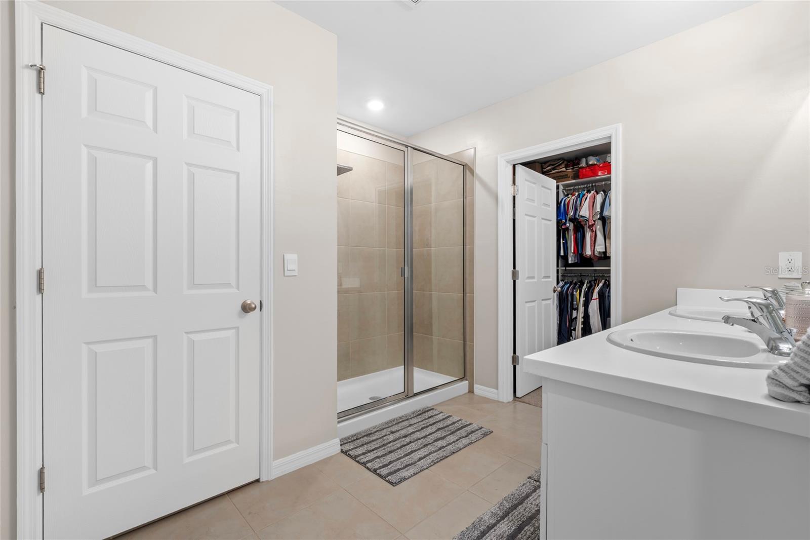 Image 17 of 33 For 25463 Bandito Court