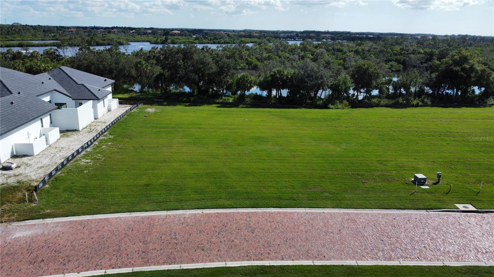 Image 13 of 26 For 11609 Bayou Cove