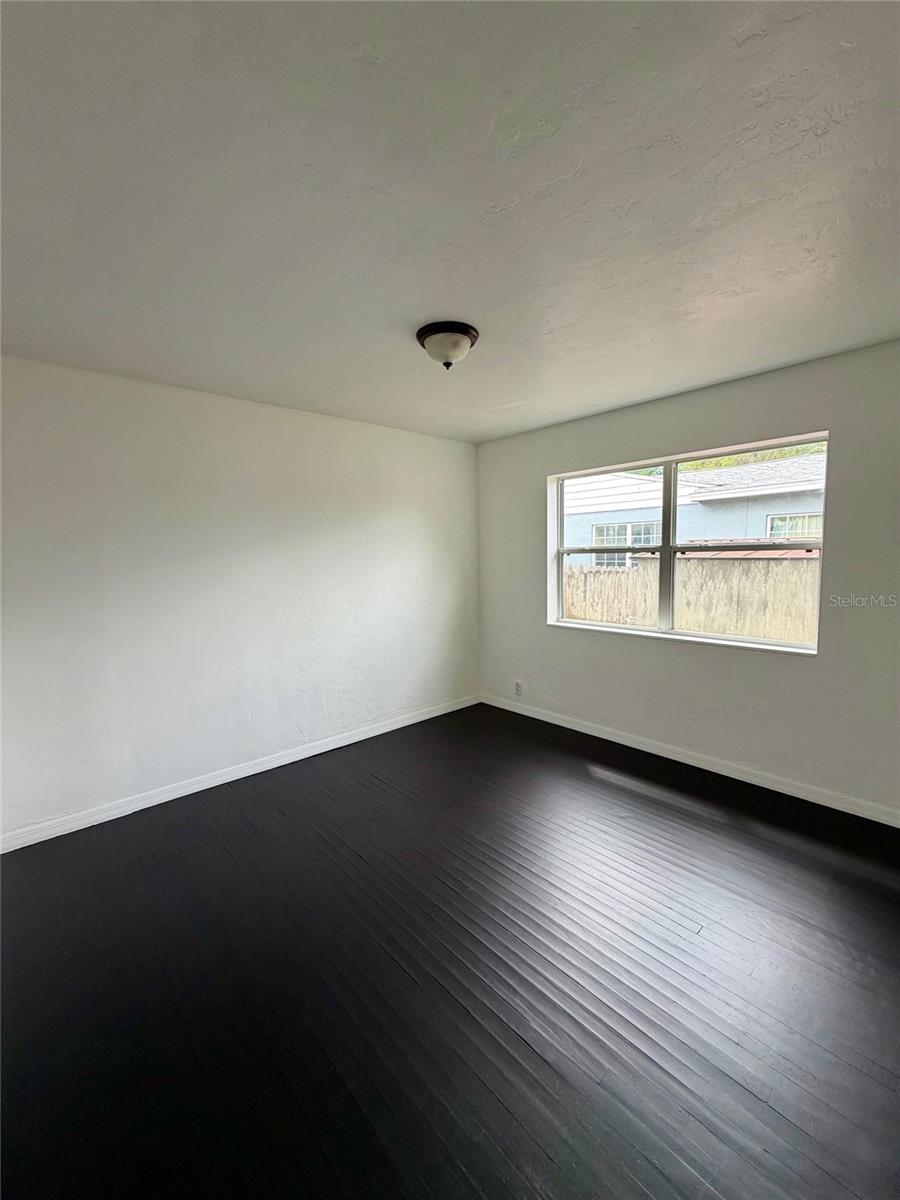 Image 12 of 19 For 2134 25th Avenue N