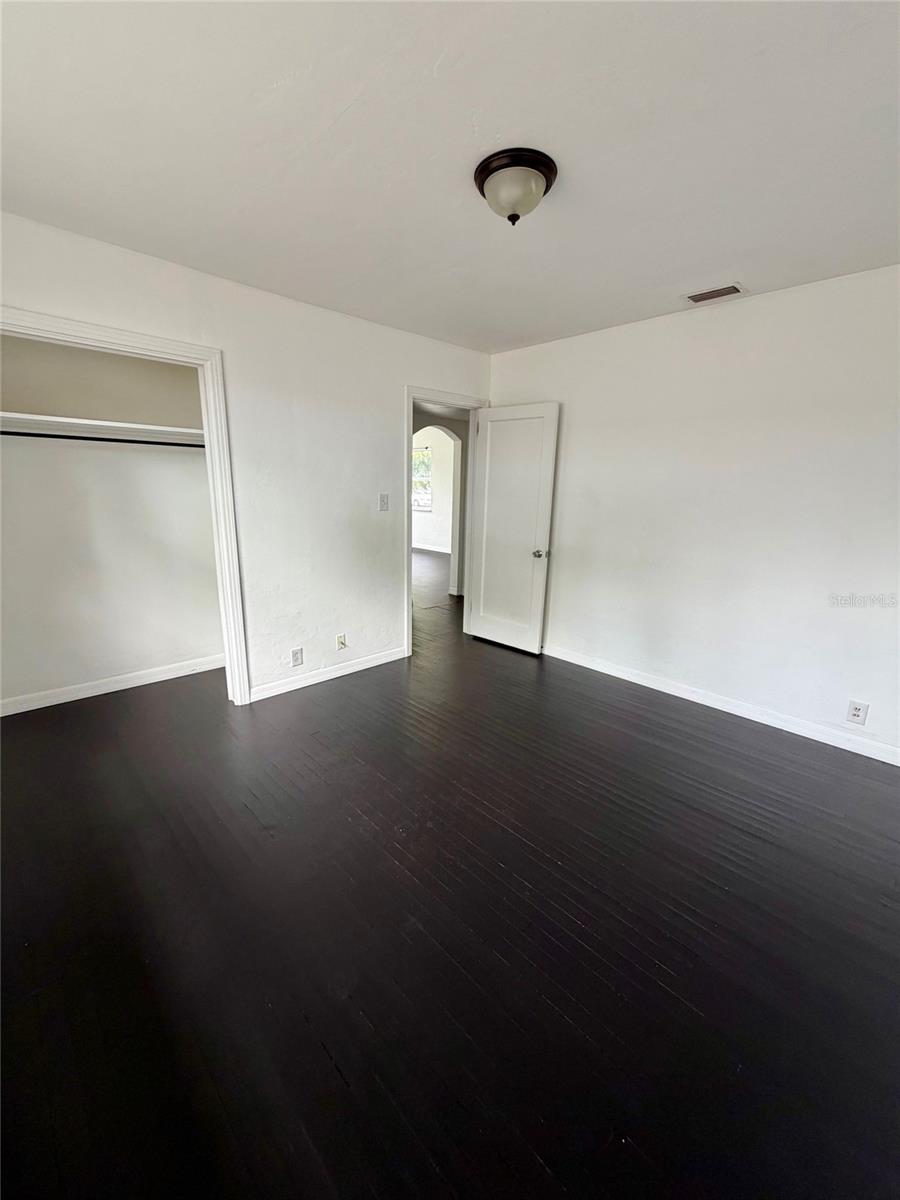 Image 13 of 19 For 2134 25th Avenue N