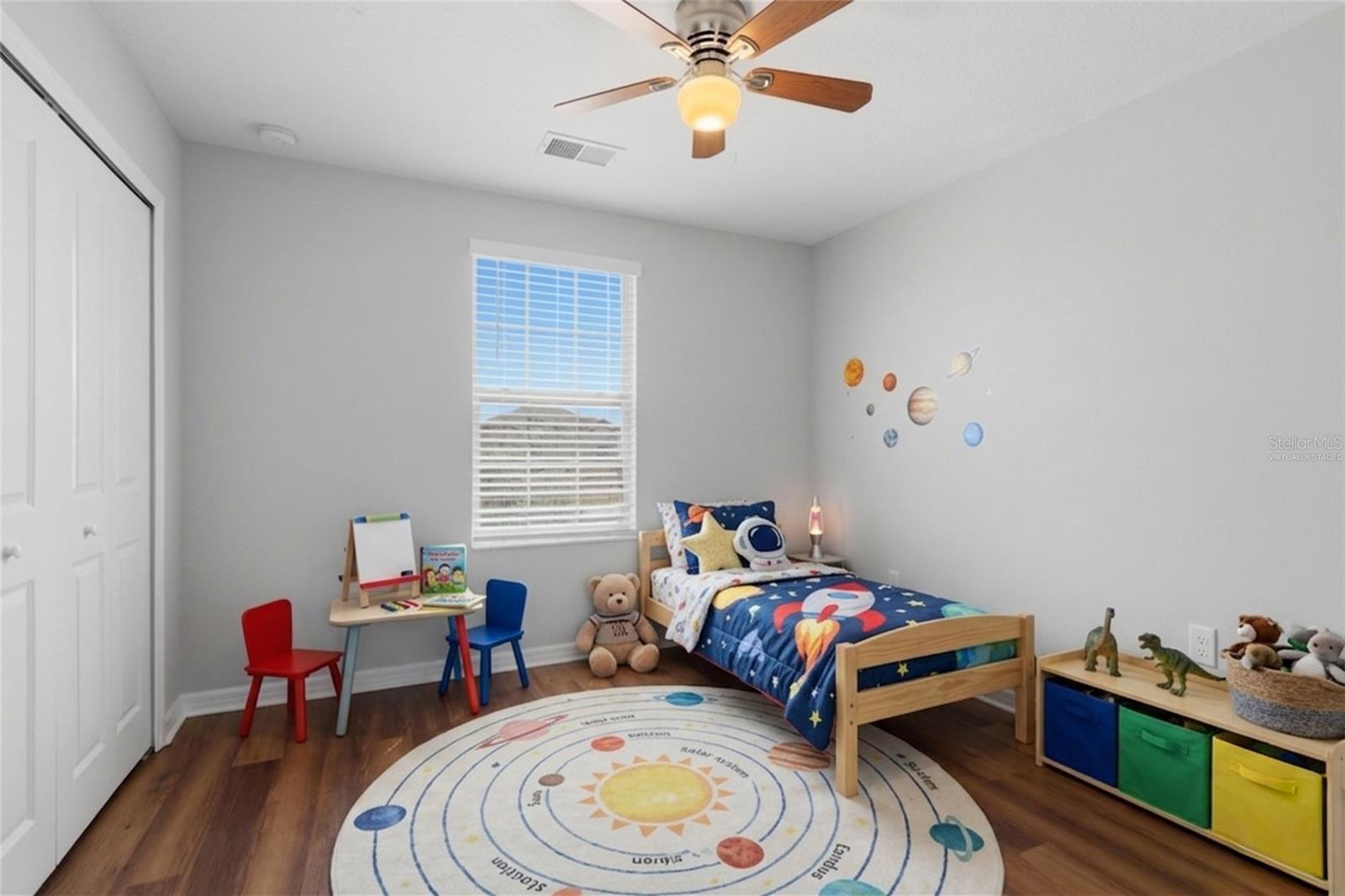 Image 18 of 40 For 7412 French Marigold Avenue