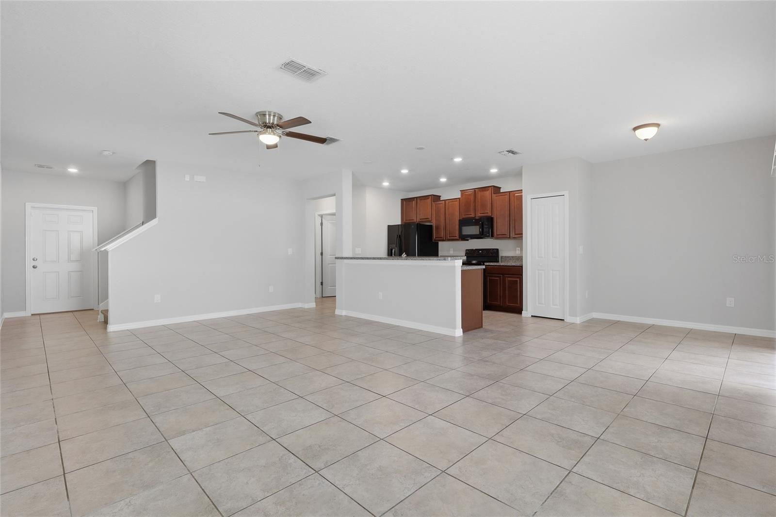 Image 6 of 40 For 7412 French Marigold Avenue