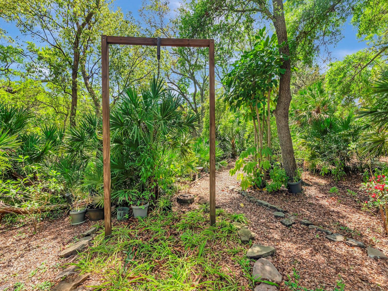 Image 20 of 25 For 1955 Sandalwood Place