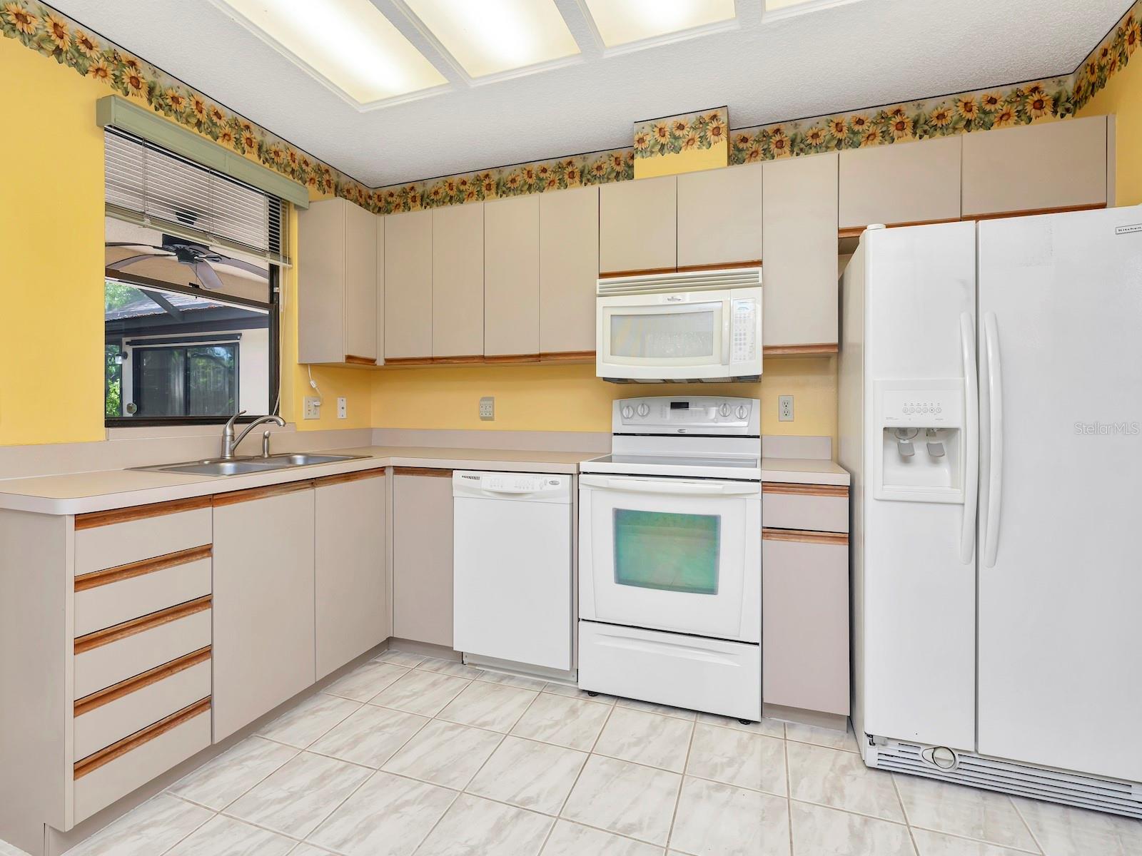 Image 3 of 25 For 1955 Sandalwood Place