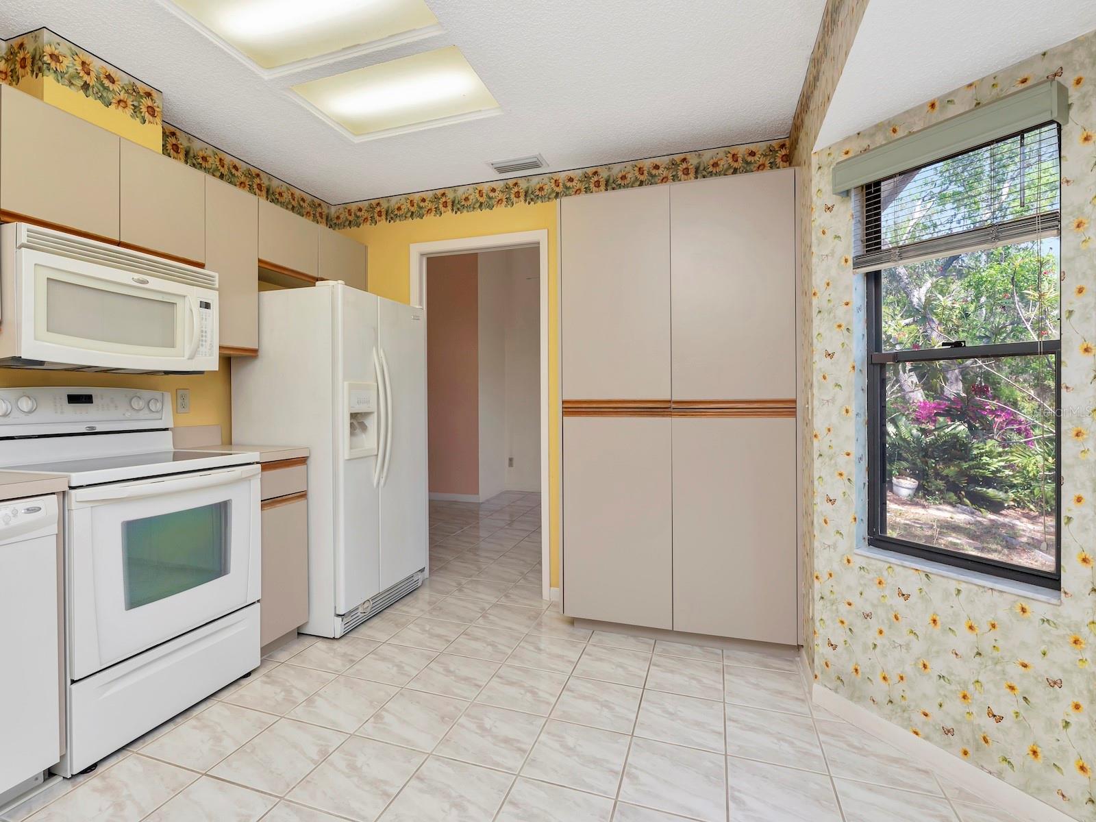 Image 4 of 25 For 1955 Sandalwood Place