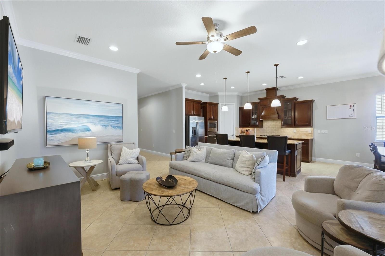 Image 10 of 48 For 5423 Title Row Drive