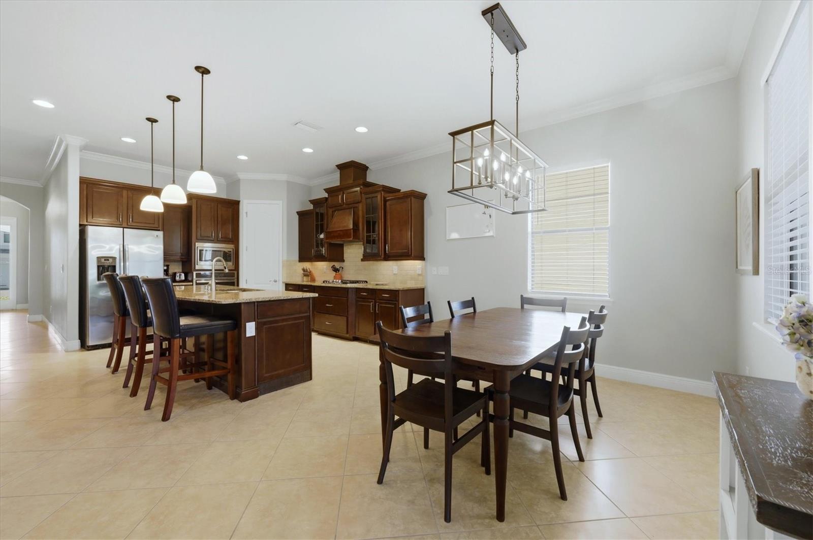 Image 13 of 48 For 5423 Title Row Drive