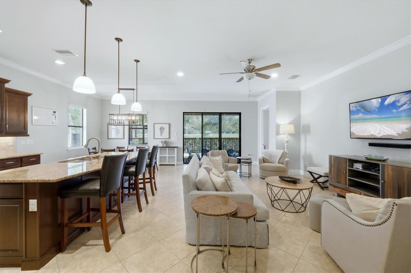 Image 5 of 48 For 5423 Title Row Drive