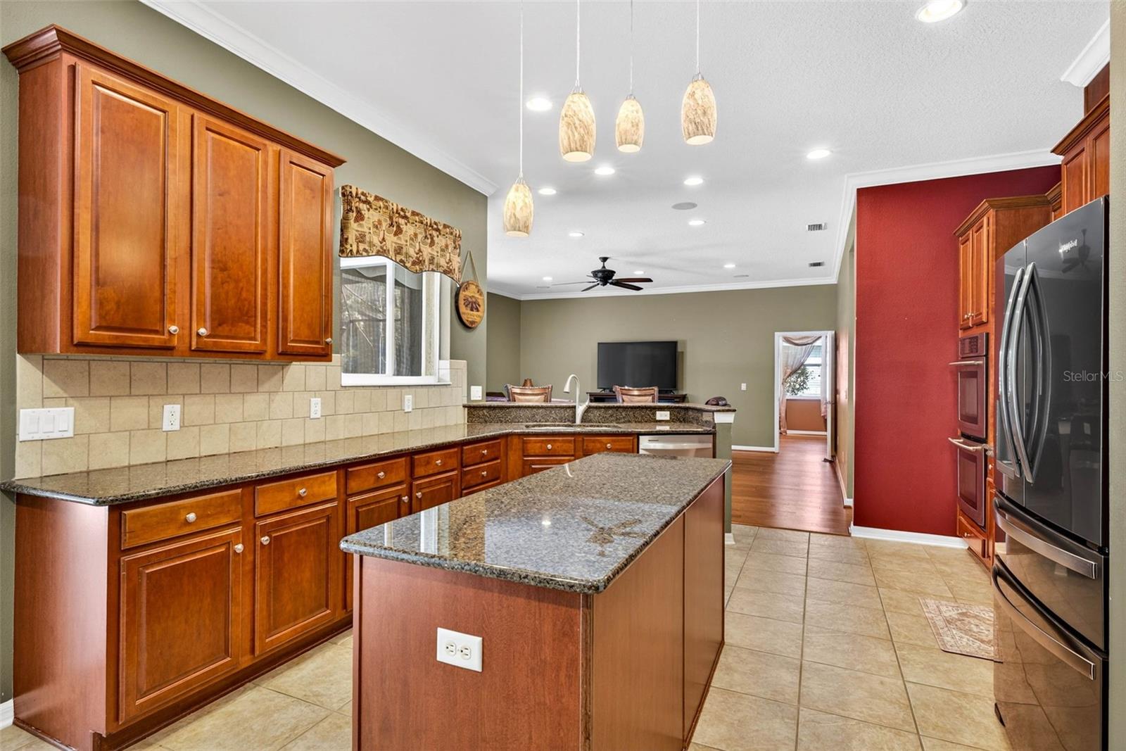 Image 21 of 85 For 16518 Ivy Lake Drive