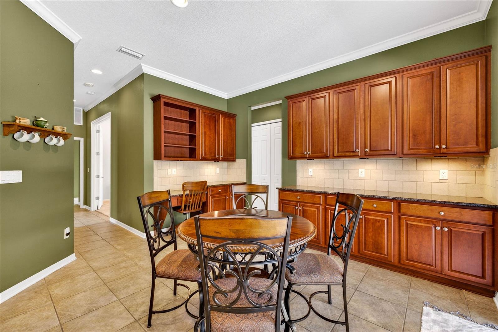 Image 26 of 85 For 16518 Ivy Lake Drive