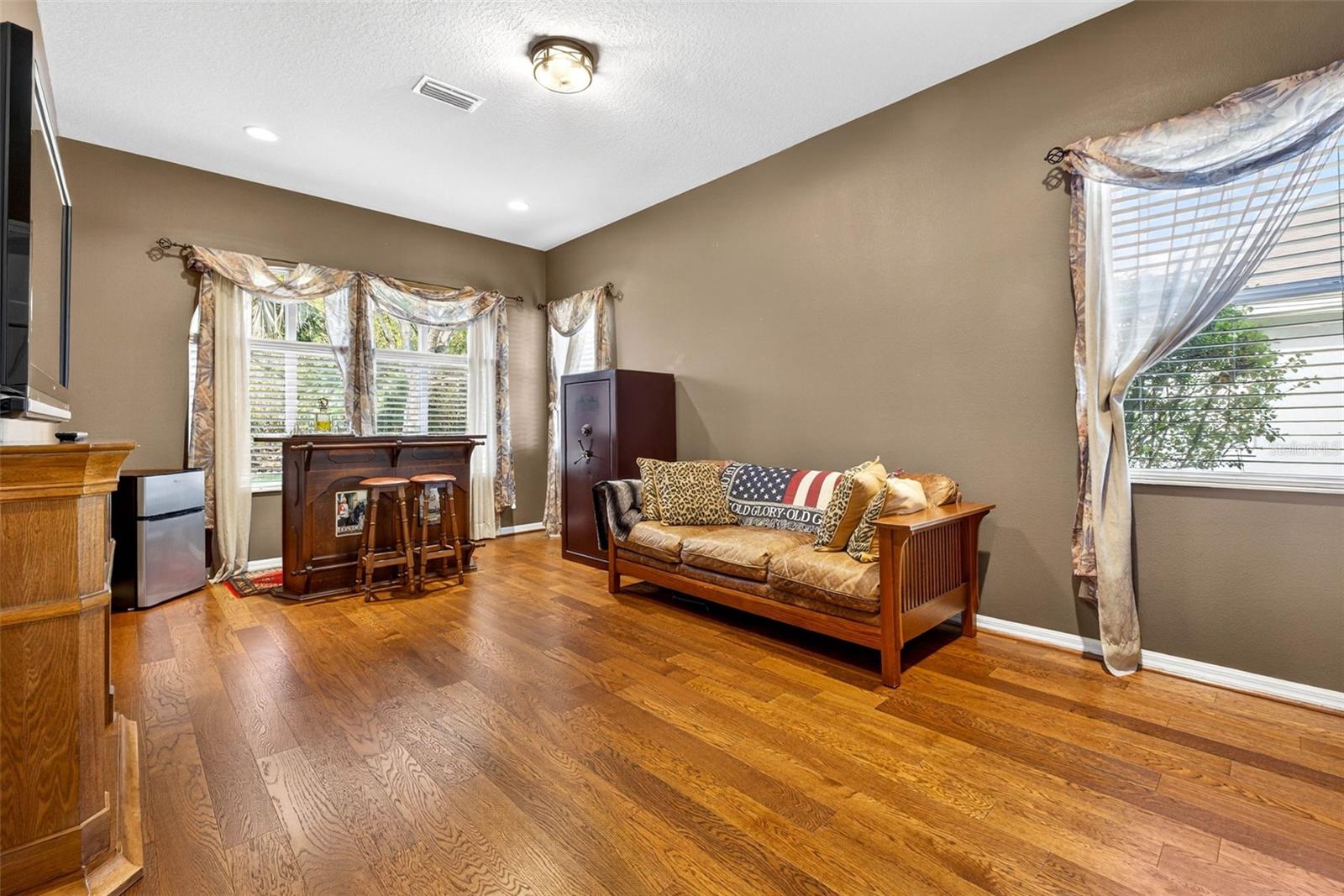 Image 27 of 85 For 16518 Ivy Lake Drive